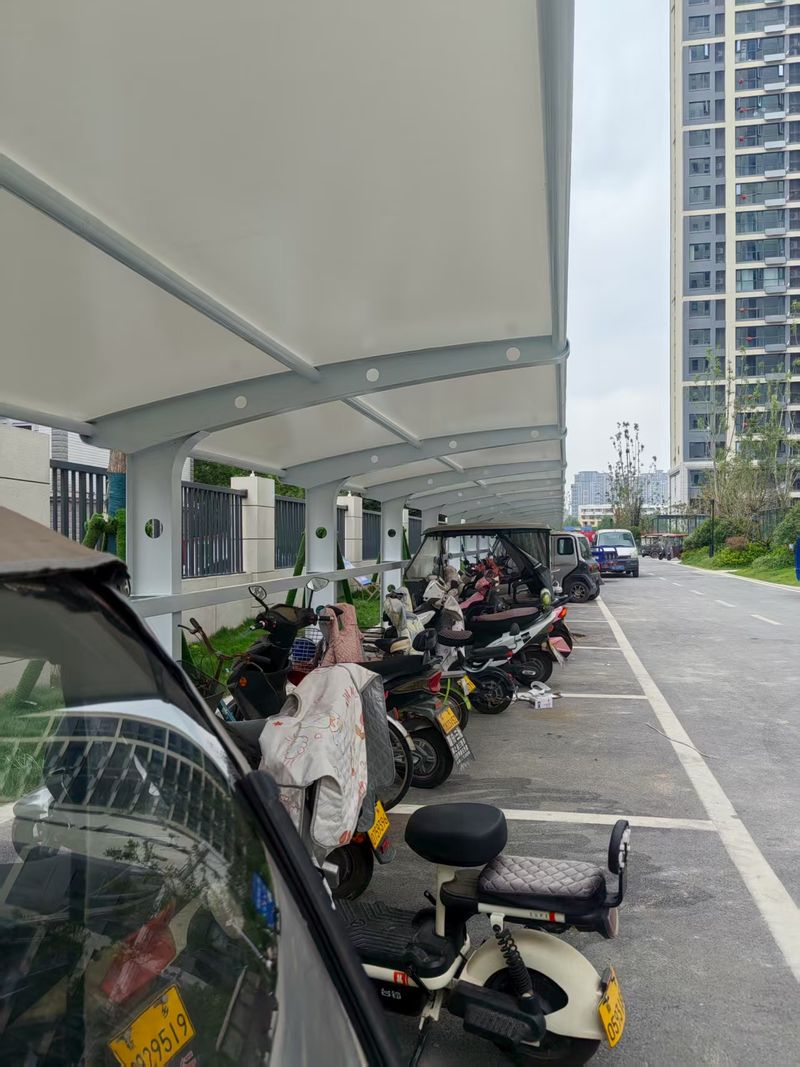 新飛建業府2期電車棚